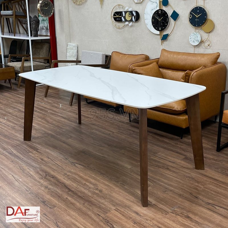 Bảo quản bàn ăn mặt đá - Đá tự nhiên: marble và granite