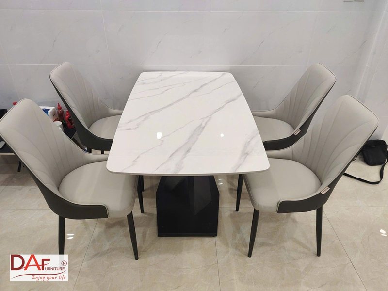 Mua bàn ghế ăn ở đâu TPHCM - Xưởng đóng theo yêu cầu và sàn thương mại điện tử