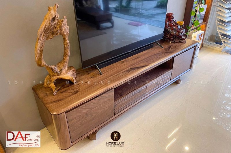 Mua kệ tivi tại Gò Vấp - Tường gạch và tường bê tông Mua kệ tivi tại Gò Vấp - Tường gạch và tường bê tông